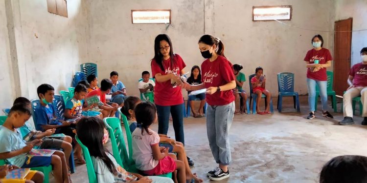 Hari Buku Sedunia di Daseng Literasi Pulau Lembeh