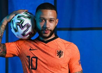 Memphis Depay, asa lini depan Belanda untuk menggedor Ukraina. (foto: UEFA.com)