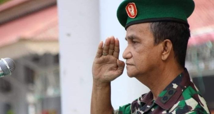 Helmud Hontong semasa hidup