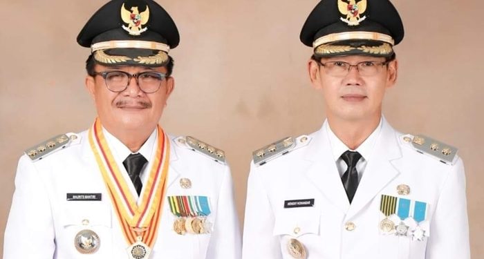 Maurits Mantiri dan Hengky Honandar