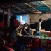 Situasi jelang nobar Euro 2020 di Sindulang II (Foto Meikel Barta1.com)