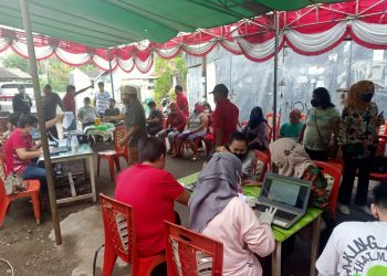 Lansia dan Kelompok Rentan Kelurahan Kampung Islam ikut Vaksinasi