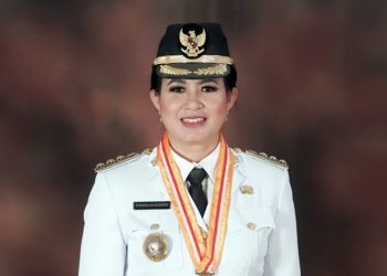 Bupati Kepulauan Sitaro, Evangelian Sasingen