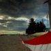 Mengibar Merah Putih di Miangas (Foto: Stenly Pontolawokang)