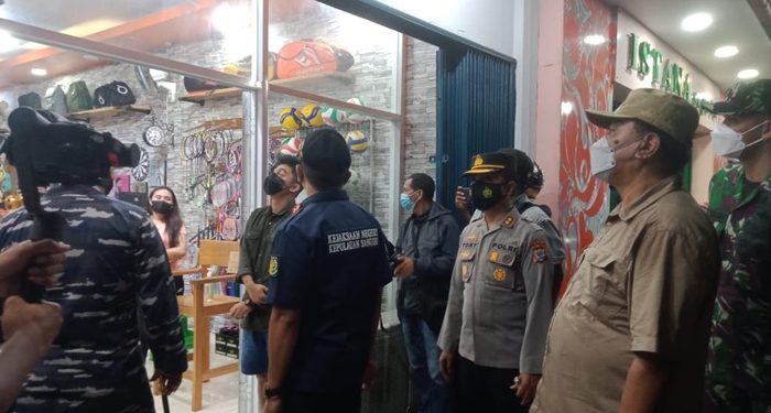 Inspeksi mendadak (sidak) di Pusat Kota (Puskot) Tahuna, Sabtu (10/7/2021) malam