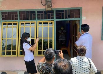 Cara Bupati Sangihe Tangani Warga Isoman Covid-19