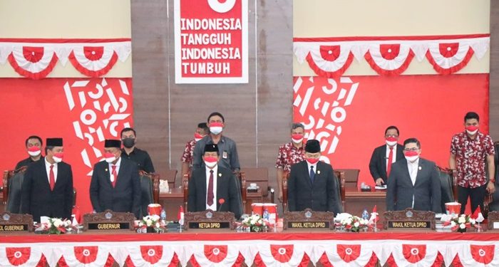 Suasana Paripurna mendengarkan pidato Presiden RI yang dilaksanakan DPRD Sulawesi Utara.