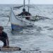 Foto nelayan di Sangihe oleh Stenly Pontolowokang