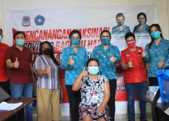 Pencanangan vaksinasi untuk ibu hamil di Tongkaina. (foto istimewa)