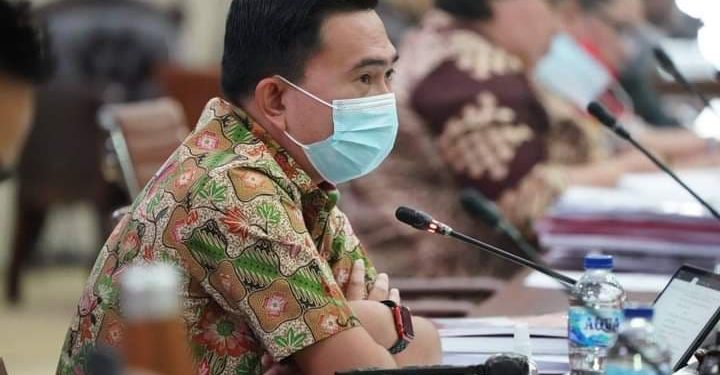 Bahas KUA-PPAS, Rocky Wowor Sentil Pemotongan Gaji ASN Rp 500 Ribu