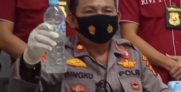 Modus Pengiriman Miras Cap Tikus Asal Minut dan Mitra