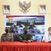 Danrem 131/Santiago Brigjen TNI Prince Meyer Putong (tengah) saat membuka Balai Vaksinasi Covid-19 di Kantor Kecamatan Dimembe, Kabupaten Minut. (foto: Penrem131/Stg)