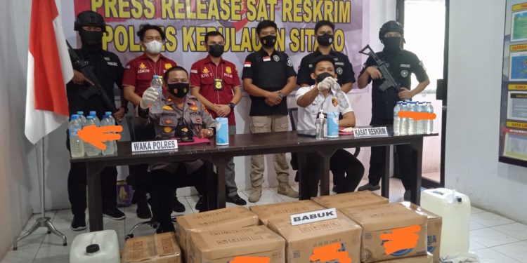 Polres Sitaro Amankan Ribuan Liter Miras Jenis&nbsp; Cap Tikus