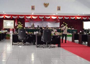 Bupati Evangelian Sasingen Jelaskan Rancangan Perubahan KUA-PPAS TA 2021