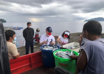 Hadapi Pandemi, Wabup Sitaro Semangati Nelayan