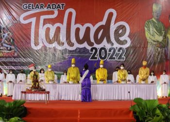 Gelaran Adat Tulude 2022 yang digelar Pemkab Kepulauan Sitaro. (foto-foto: istimewa)