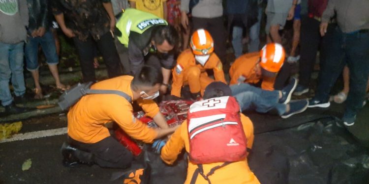 Pengendara Motor Tewas Dihantam Pohon Akibat Longsor di Minahasa Utara