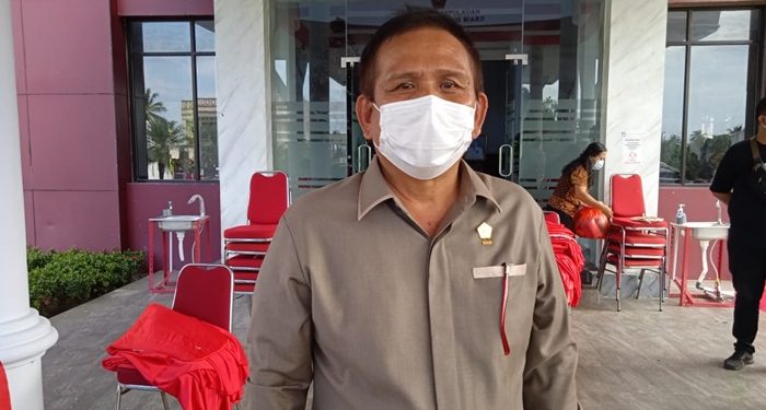 Ketua DPRD Sitaro, Djon Ponto Janis SH