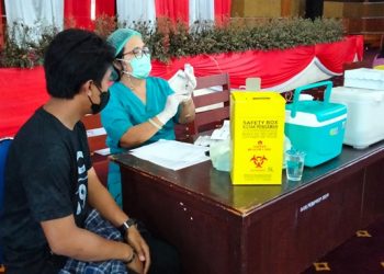 Tahapan Vaksinasi di Perguruan tinggi Polimdo