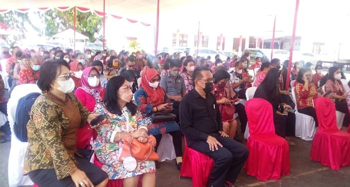 Para kepala sekolah yang hadir dalam pelantikan pengurus baru MKKS SMA se-Sulut di Kabupaten Minsel. (foto: dokumentasi JPS)