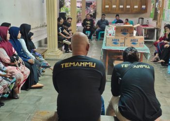 Foto : Temanmu Sulut ketika melaksanakan giat sosial (Dok. Istimewa)