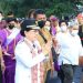 Penjabat Bupati Sangihe, dr. Rinny Tamuntuan saat memasuki rumah jabatan Papanuhung Santiago Tampunganglawo. (Istimewa)