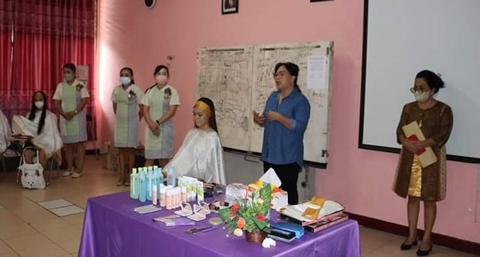 Beauty class Prodi AB Polimdo semester 2. (foto: Meikel/Barta1)