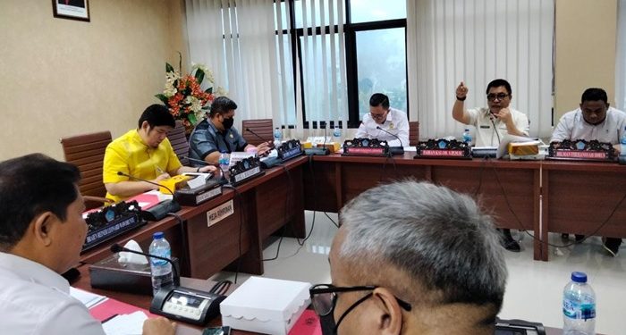 RDP PMD bersama Komisi 1 DPRD Sulut (Foto Meikel Barta1.com).