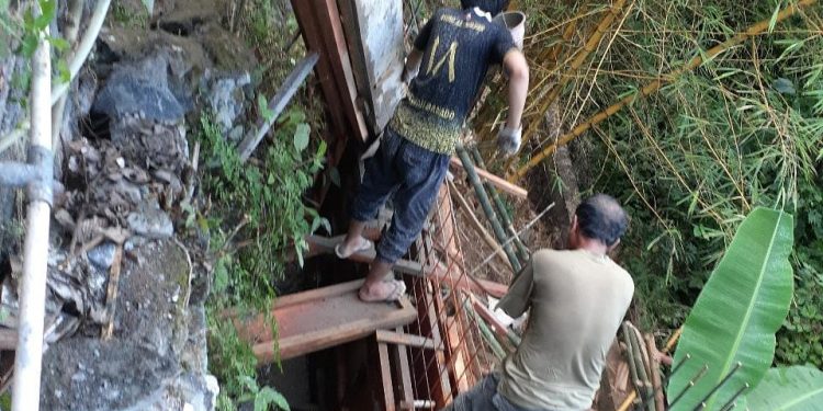 Pengabdian Masyarakat, Teknik Sipil Polimdo Perbaiki Masjid An Nur Perum BTN Angkatan Laut