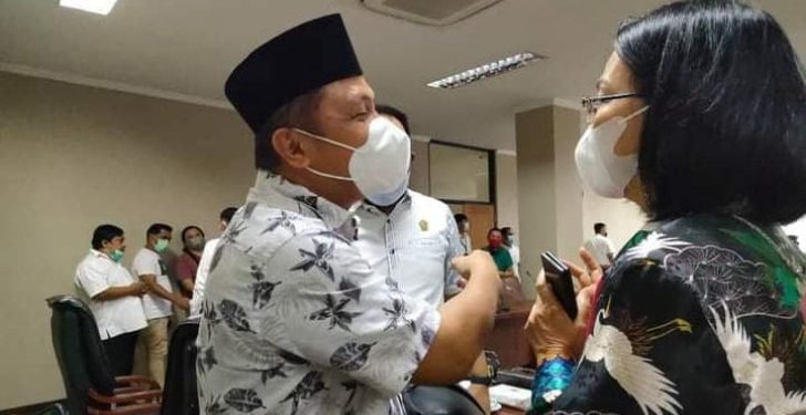 Pertemuan antara Ir James Tuuk dan Rektor Unsrat Manado, Ellen Kumaat (Foto Istimewa).
