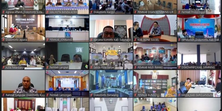 Rapat Koordinasi antara Kementerian Kominfo dengan Kementerian Dalam Negeri dan Kepala Daerah mengenai Data Rumah Tangga Miskin dalam rangka Migrasi TV Analog ke TV Digital, yang berlangsung secara virtual dari Jakarta Pusat, Jumat (03/06/2022).