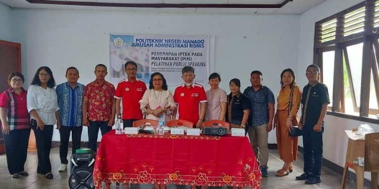 Administrasi Bisnis Politeknik Negeri Manado Bekali Perangkat Kelurahan Kairagi Dua