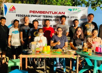 Foto bersama usai musyawara pembentukan pengurus FPTI dan FAJI Kabupaten Kepulauan Talaud.