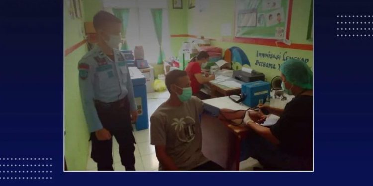 Vaksinasi di Lapas kelas III Lirung