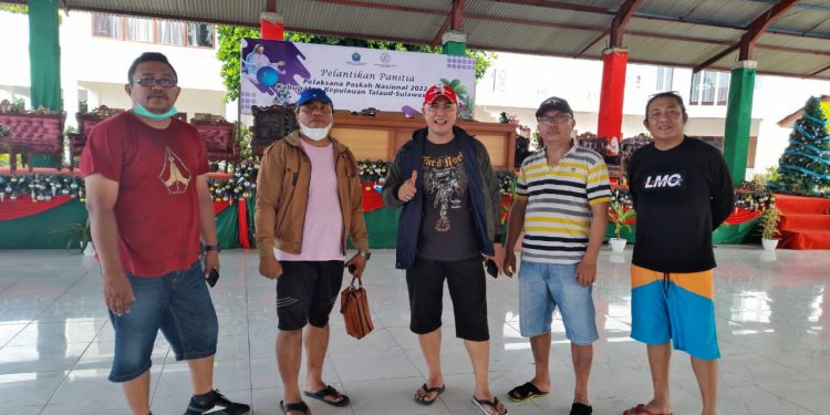 Foto bersama IO Paskah Nasional