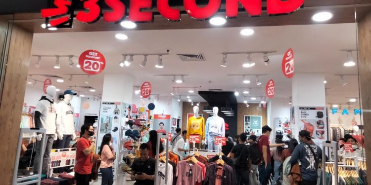 Re-Opening 3Second Store di Manado Town Square Membludak