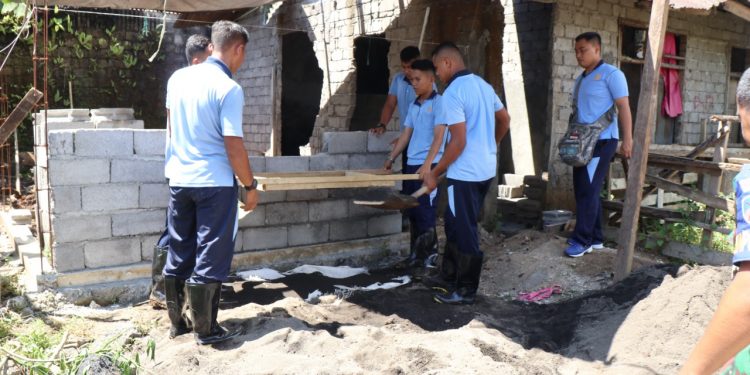 Lanud Sam Ratulangi Manado Bedah Rumah Milik Warga Penyandang Disabilitas