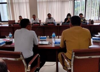 RDP Komisi III dan Dinas Perhubungan Daerah Provinsi Sulut. (foto: Meikel/Barta1)
