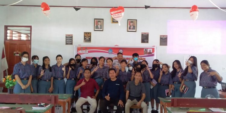 Siswa SMAN 1 Tombariri Bersyukur Dibekali Pengetahuan Menangkal Berita Hoaks