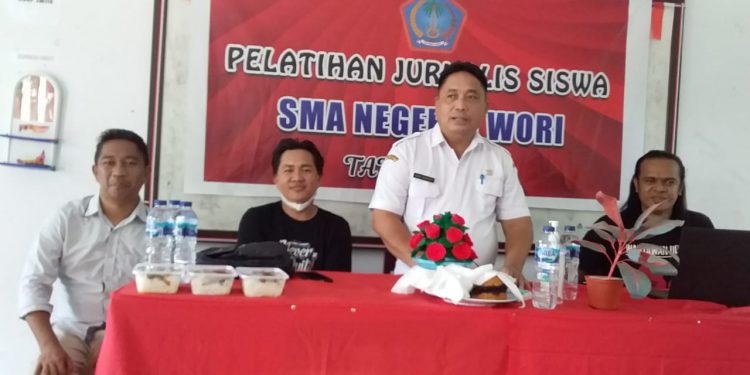 Pesan Kepala SMA Negeri 1 Wori Bagi 20 Siswa ikut Pelatihan Jurnalistik