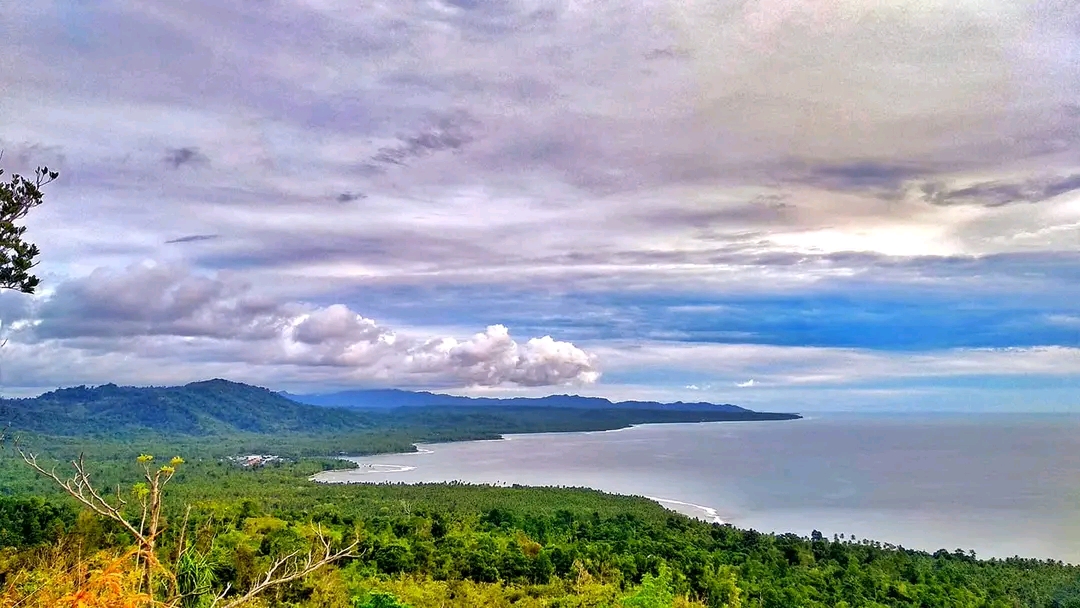 Eksotisnya Puncak Piapi, ''Candu