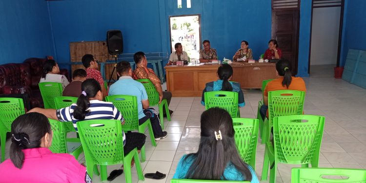 Berlangsungnya sosialisasi dalam rangka menginventarisir kepemilikan dokumen administrasi kependudukan.