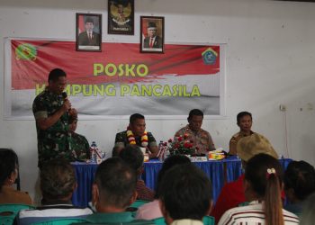 Dandim 1312/Talaud, Letkol Inf Sigfried W. Panaha, S.Sos saat memberikan sambutan.