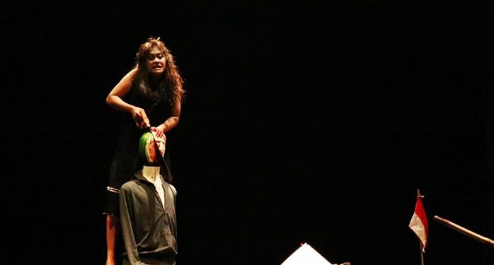 Ilustrasi adegan di panggung teater. (foto: Barta1)