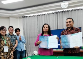 Penandatangan MOU Politeknik Negeri Manado bersama PLN. (foto: Meikel/Barta1)