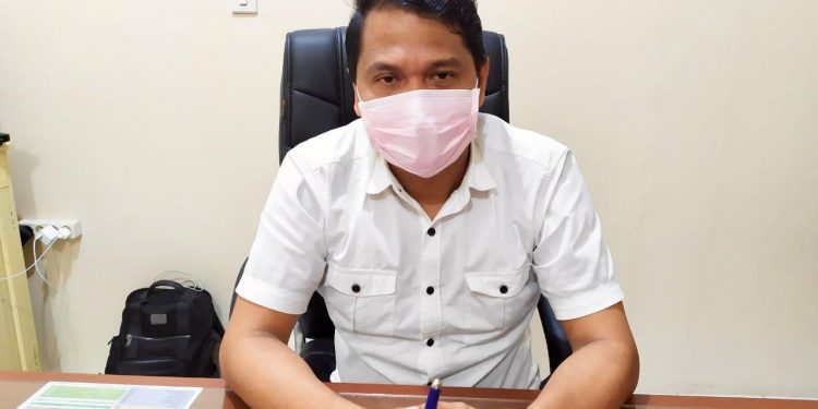 Foto : Kepala Dinas Kesehatan Kabupaten Kepulauan Sangihe, dr. Handry Pasandaran. (Dok. Istimewa)