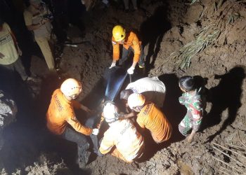 Petani Rurukan yang Tertimbun Longsor Ditemukan Meninggal Dunia