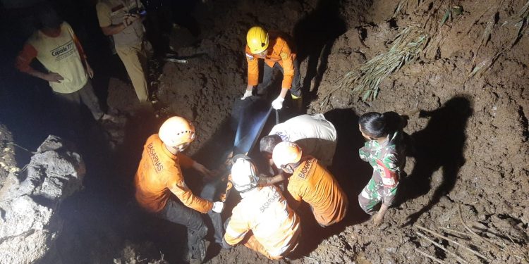 Petani Rurukan yang Tertimbun Longsor Ditemukan Meninggal Dunia