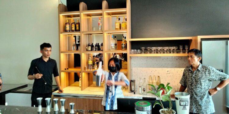 2023, Fasilitas Bar Politeknik Negeri Manado Akan Dibuka