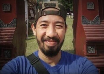 Dramawan Stenly Entjarau. (foto dok pribadi)